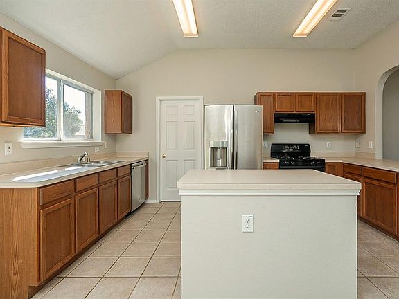 4th image of 7312 Redhawk Ct