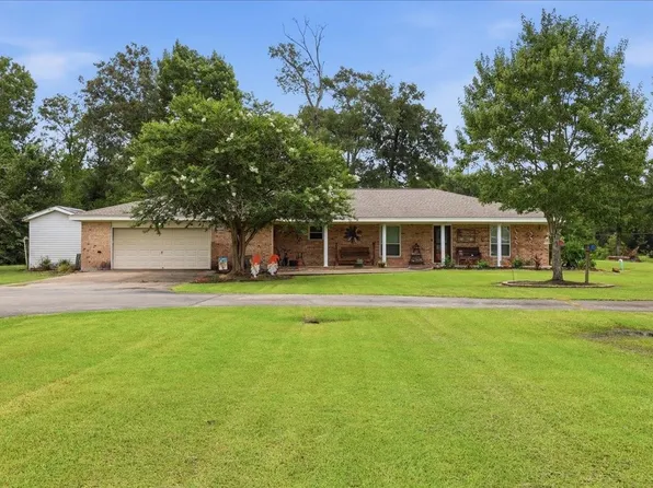 2851 Johnnie St, Orange, TX 77630