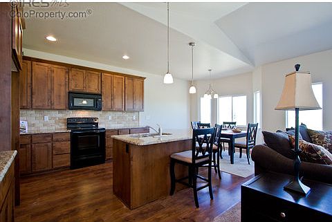 5th image of 1913 Sunset Cir