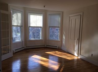 171 Neal St #4, Portland, ME 04102