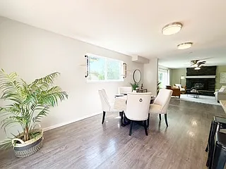 450 NE Riverhill Dr — Photo 14