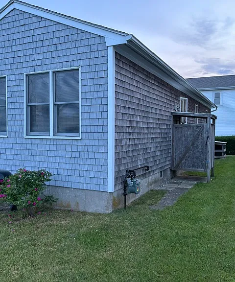 35 Saint James Rd — Photo 13