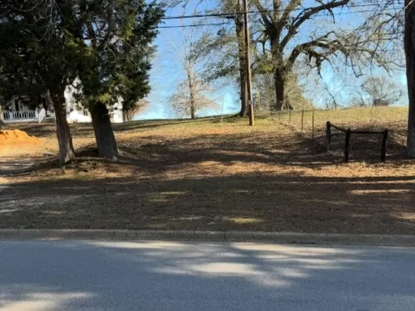W Fordall St, Henderson, TX 75652