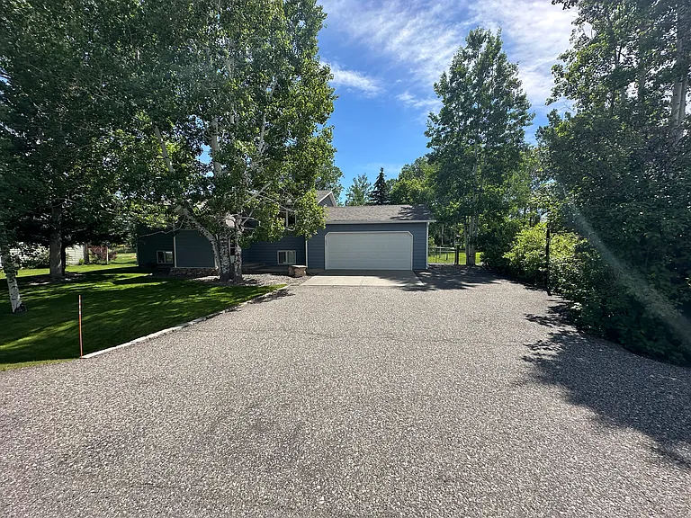 1030 Doane Rd — Photo 4