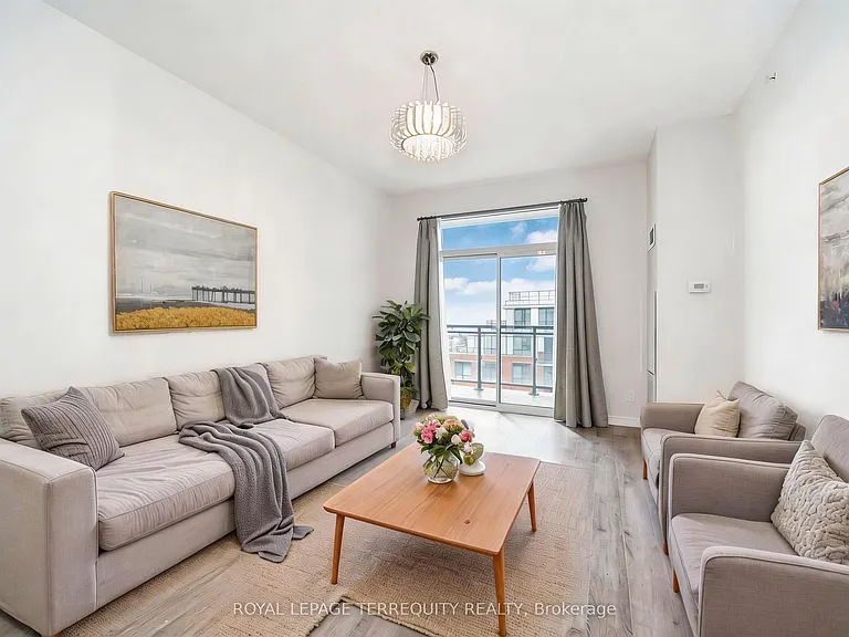 11611 Yonge St #728 — Photo 4