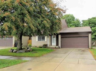 32695 Haggerty Dr, Roseville, MI 48066