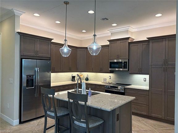 5th image of 6931 Cay CT