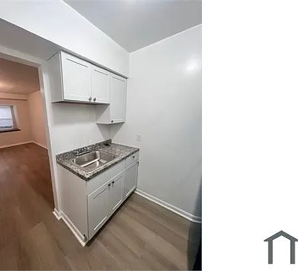 3223 Buena Vista Ter SE #301