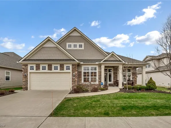 264 Prestwick Dr, Broadview Heights, OH 44147