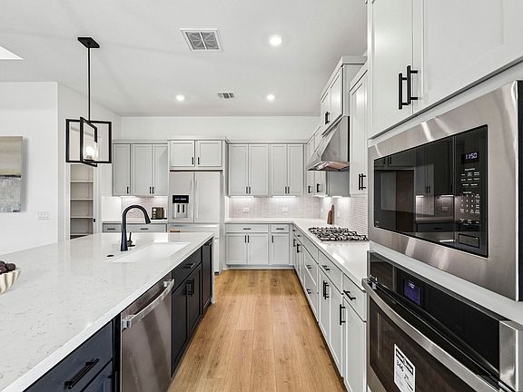 6th image of this home
