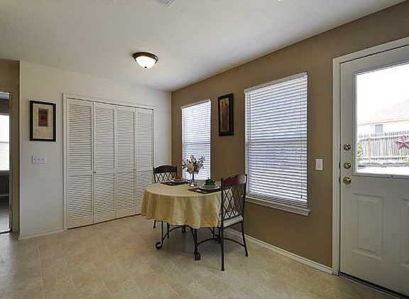 5th image of 5216 Hutchinson Dr