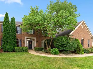 10080 Pemburry Dr, Granger, IN 46530
