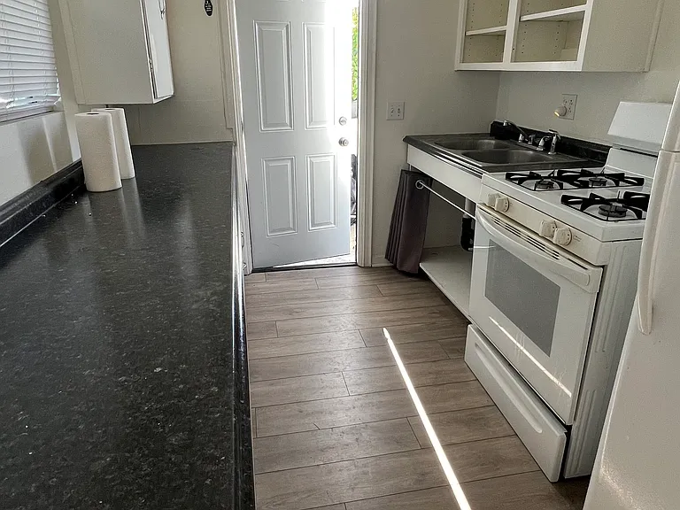 33172 Ocean Hill Dr #2 — Photo 8