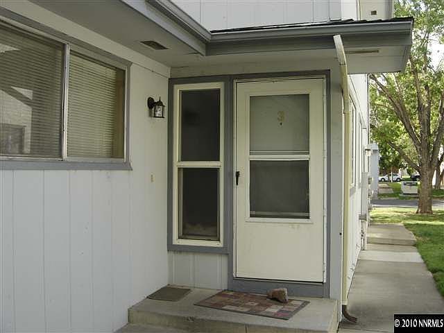 1st image of 641 Oakwood Dr