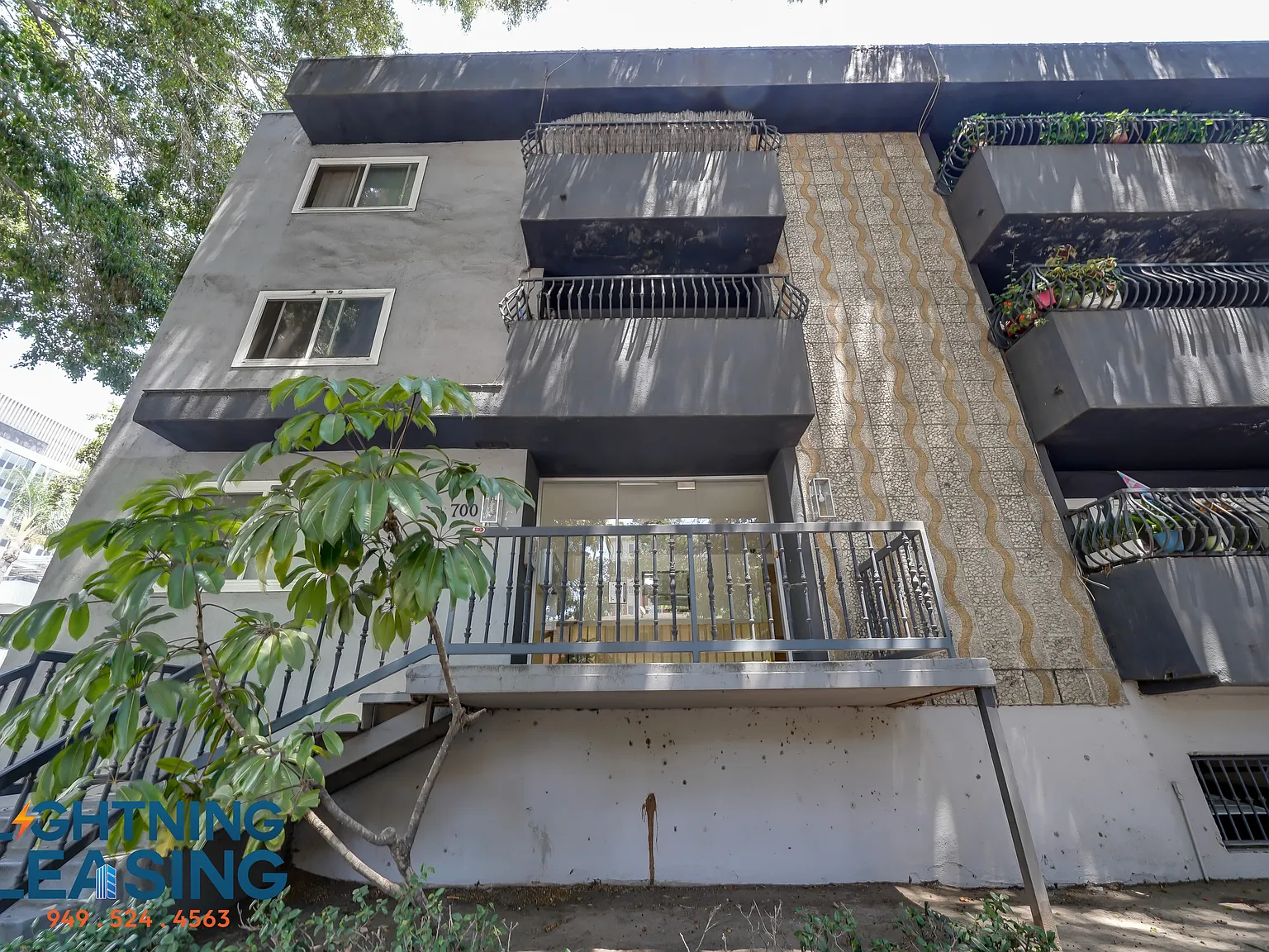 700 Irolo St. — Photo 3