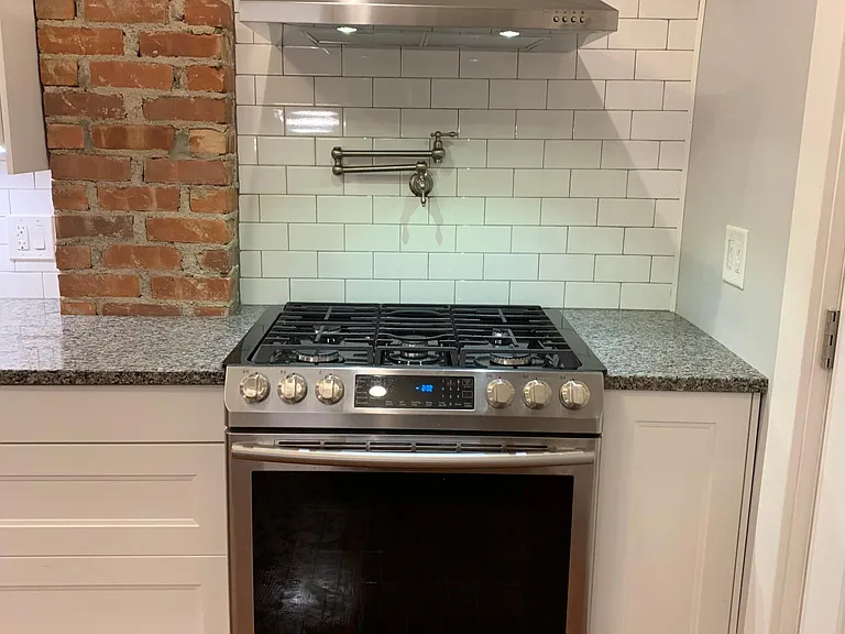 27 W Rock Ave — Photo 6