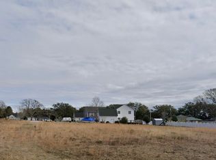 1106 Landing Court, Hubert, NC 28539