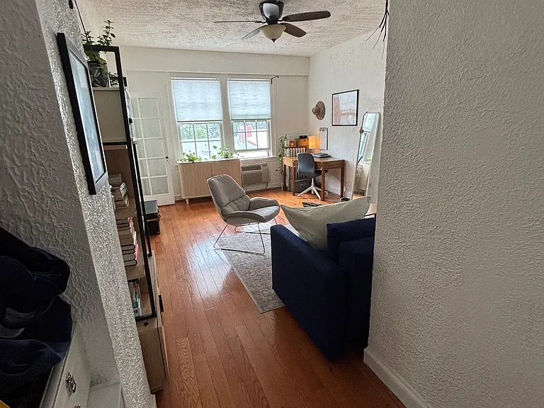 2032 Belmont Rd NW #534 — Photo 3