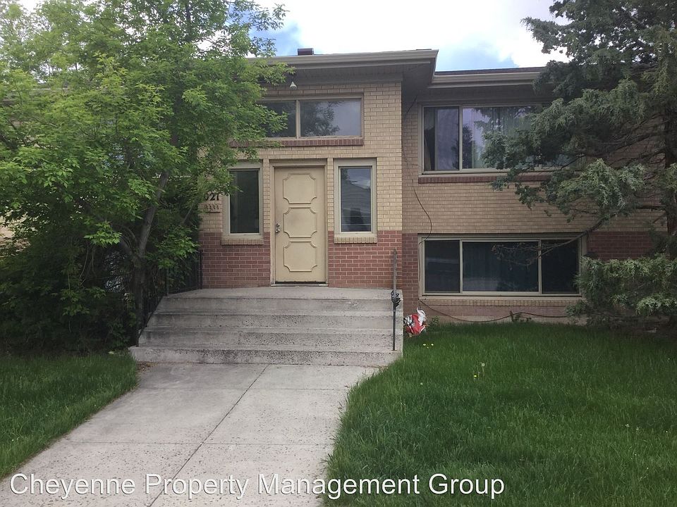 1st image of 3021 Kelley Dr APT 4