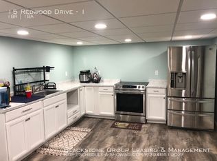15 Redwood Dr #1, North Providence, RI 02911