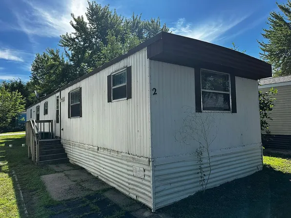 685 6th St N #2, Winsted, MN 55395