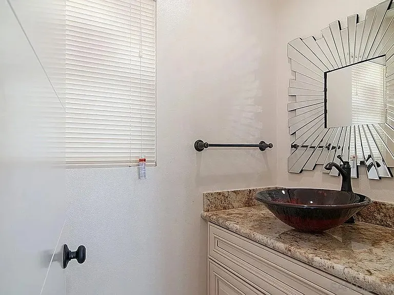 5415 Thunderbird Ln — Photo 11
