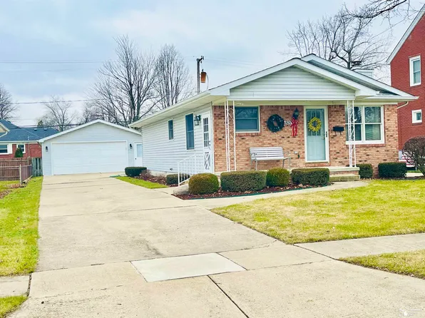 826 Waterloo Ave, Monroe, MI 48161