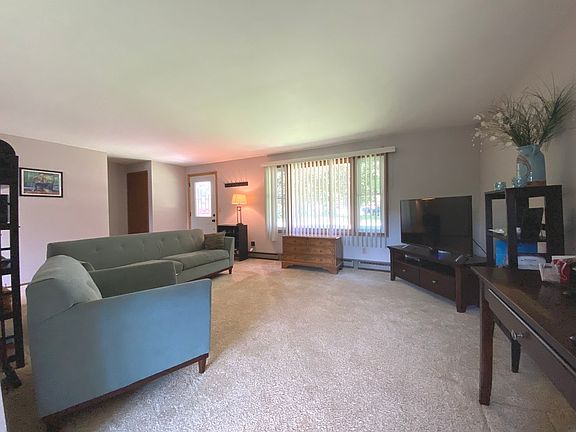5th image of 2870 N Osage Dr