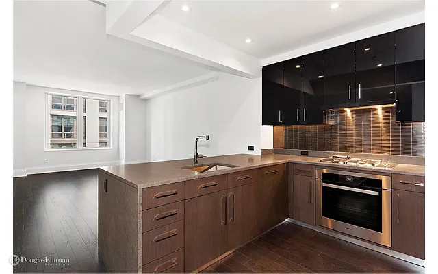 Sold by Douglas Elliman | media 25