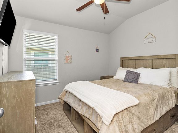 5th image of 18544 Meadow Point Ln #18544