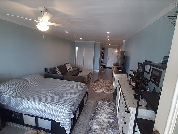 5th image of 1 E Broadway APT 2L