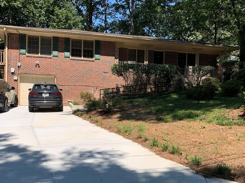 Exterior Front View