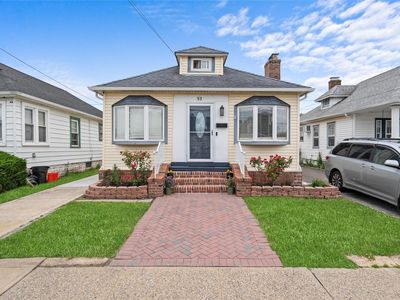 93 Island Parkway, Island Park, NY, 11558