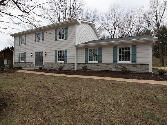 2nd image of 238 Crownridge Dr