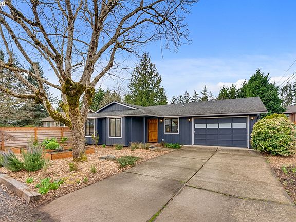 2nd image of 1131 NE 118th Ave