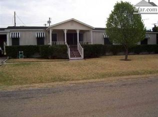 110 Park Ave, Electra, TX 76360