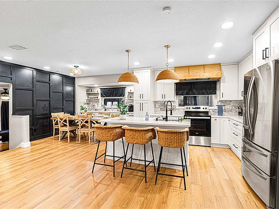 4th image of 7501 RUSTIC DRIVE