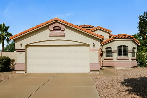 2044 S Avoca Cir Photo 1