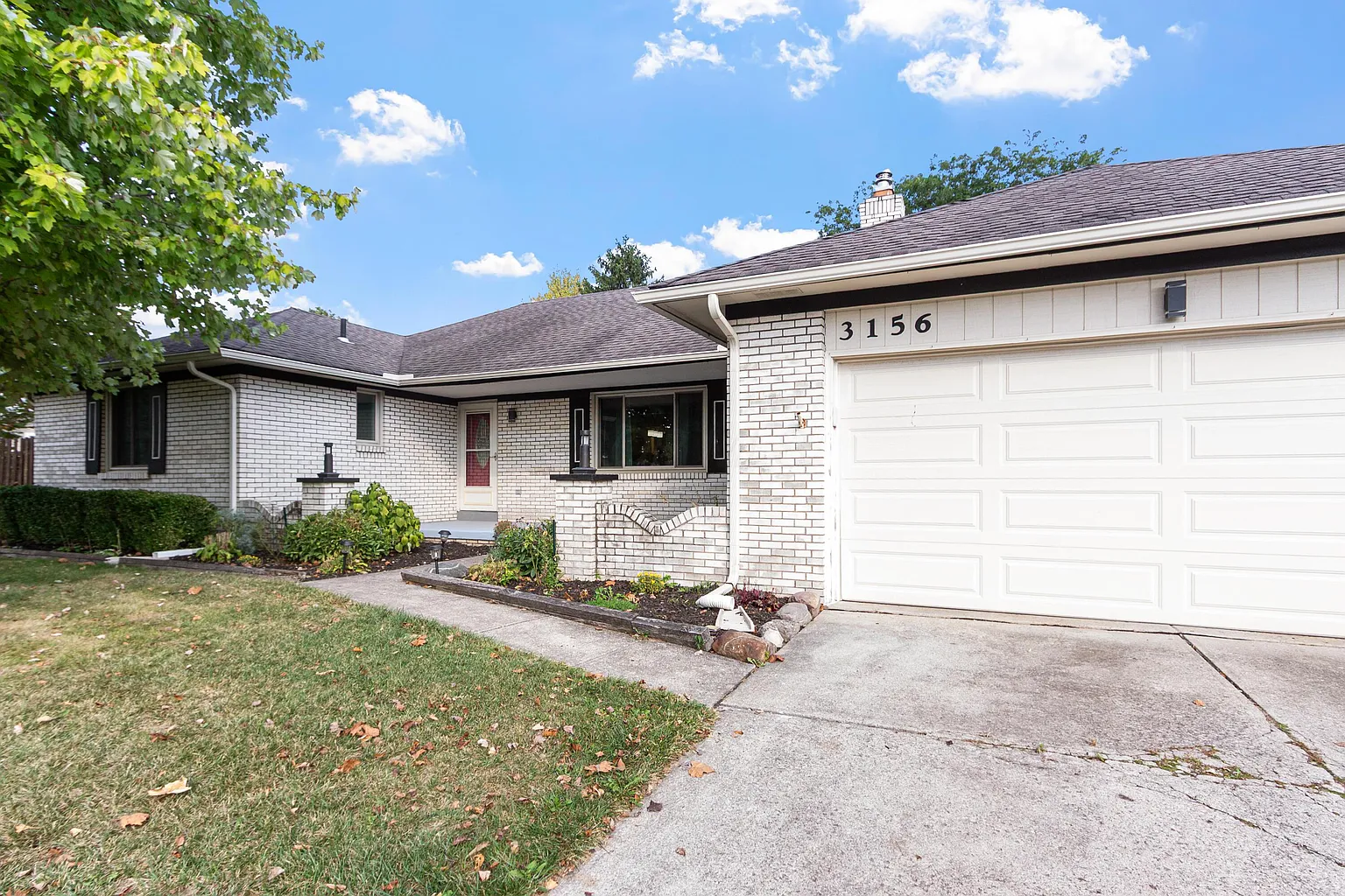 3156 Hoover Rd photo 1