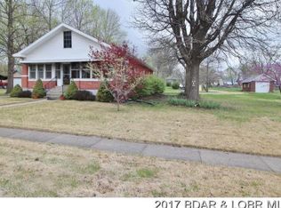 619 E High St, Eldon, MO 65026