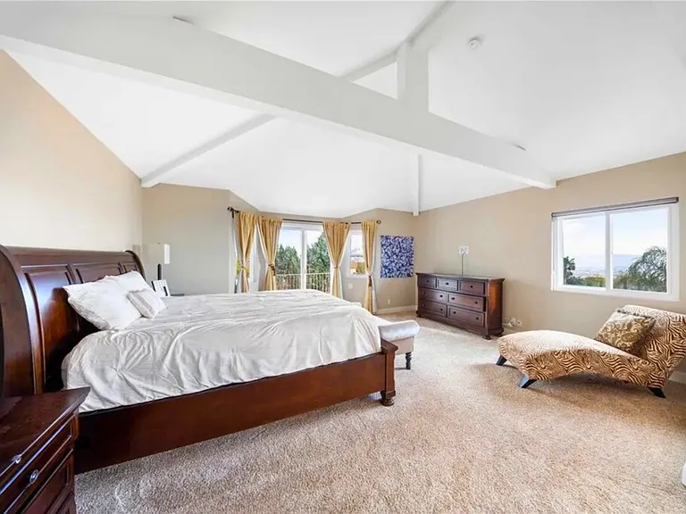5075 Calypso Ct — Photo 13