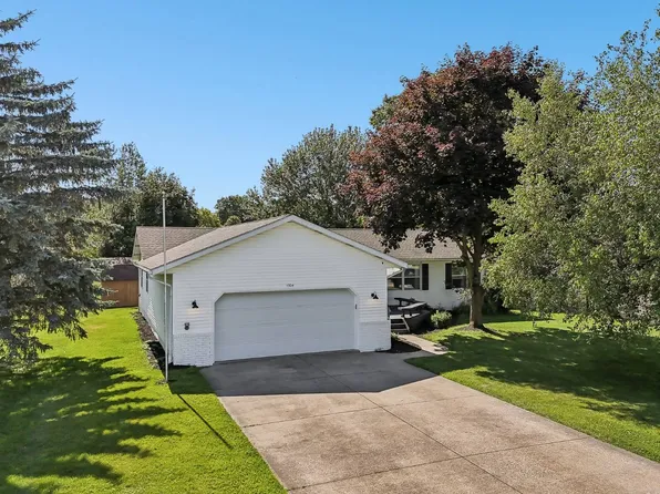 1304 State Rd, Wadsworth, OH 44281