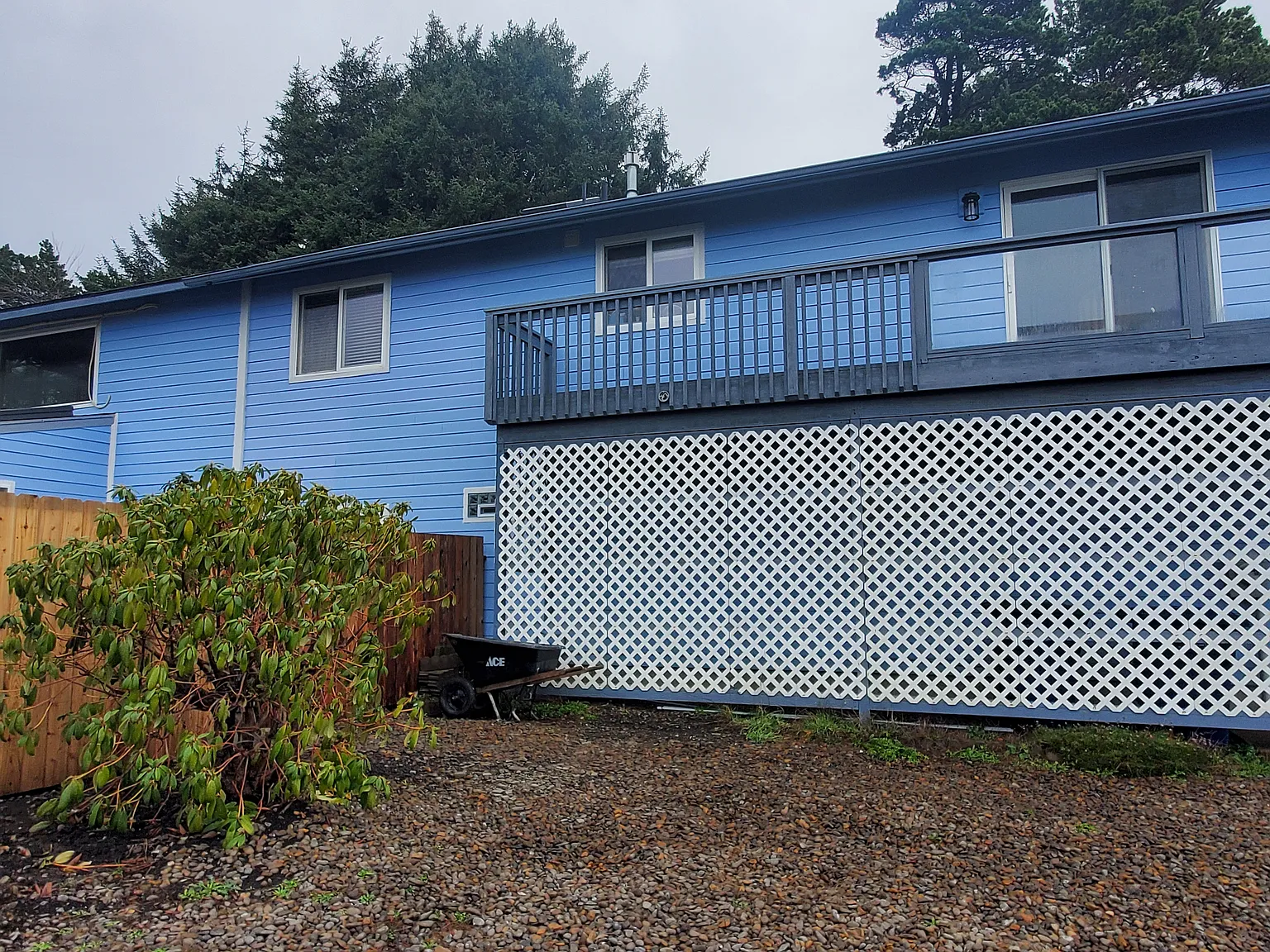 3 bed, 1351 sqft, $1,100 — Photo 1