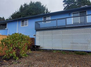 1935 NW 51st St, Lincoln City, OR 97367