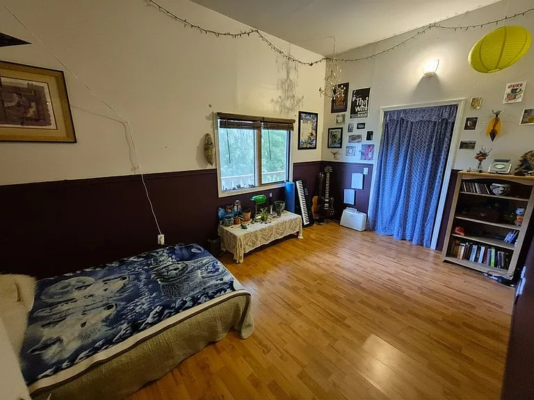 2304 Lisa Ln — Photo 12