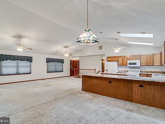 4th image of 19855 Summerwood Ct