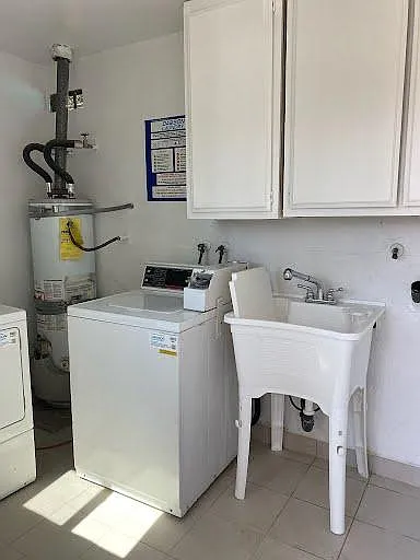 425 E Mission Rd #D — Photo 15