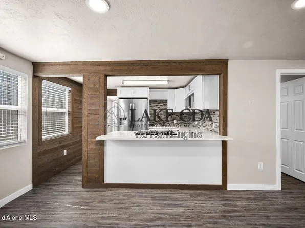 1033 N 1st St, Coeur D Alene, ID 83814