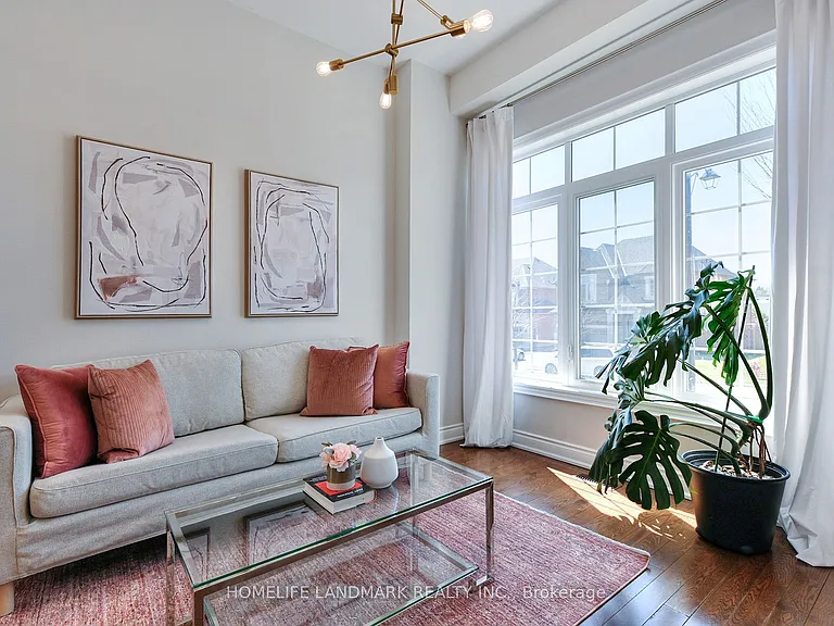 115 Mitchell Pl — Photo 3
