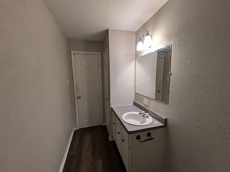 Sullivan Apartment Homes — Photo 30